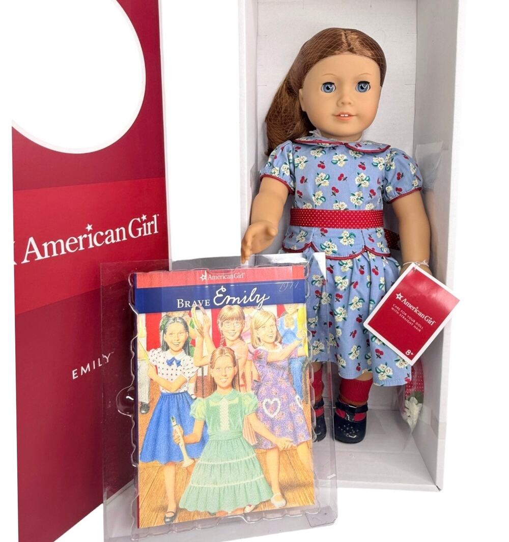 New American Girl Emily Doll Meet Outfit Dress Headband Socks Shoes Undies Book